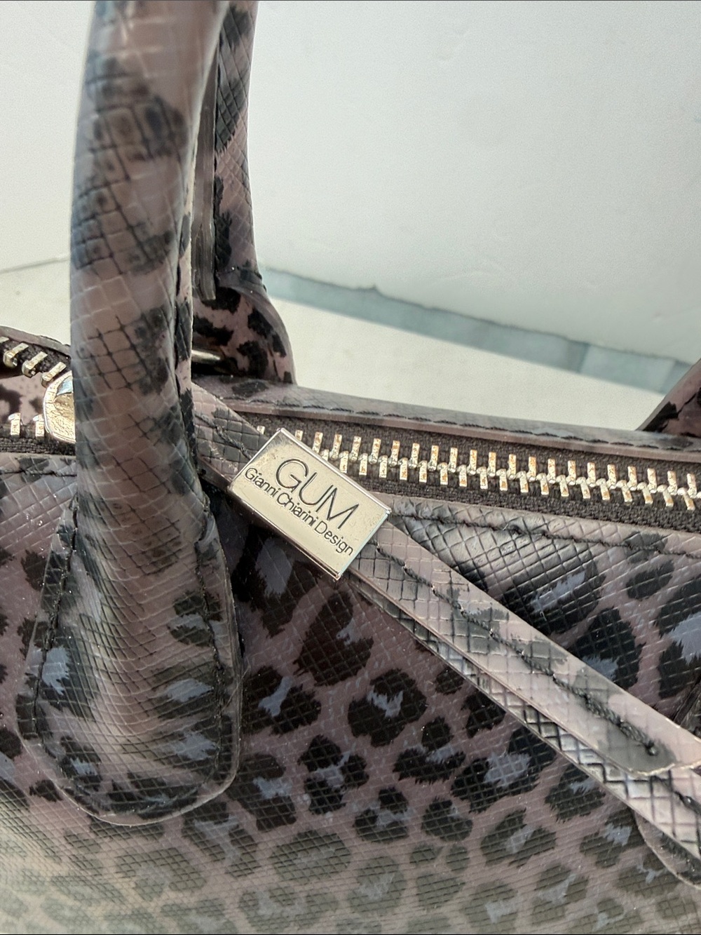 GUM DESIGN Leopard Print Satchel Handbag - - Picture 5 of 7